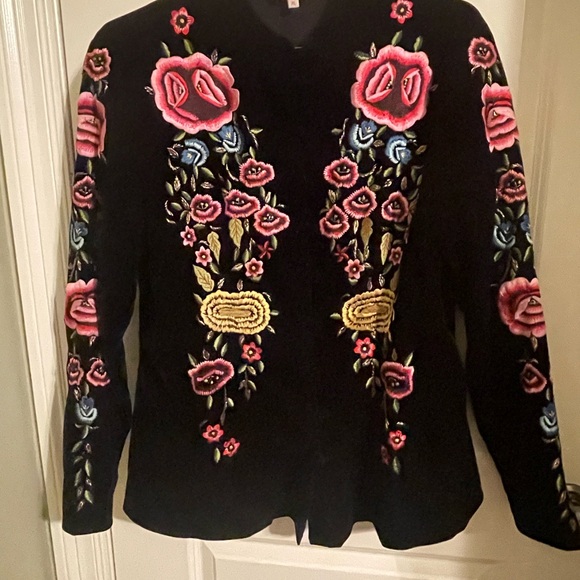 Vintage Embroidered Black Blazer - Picture 1 of 3